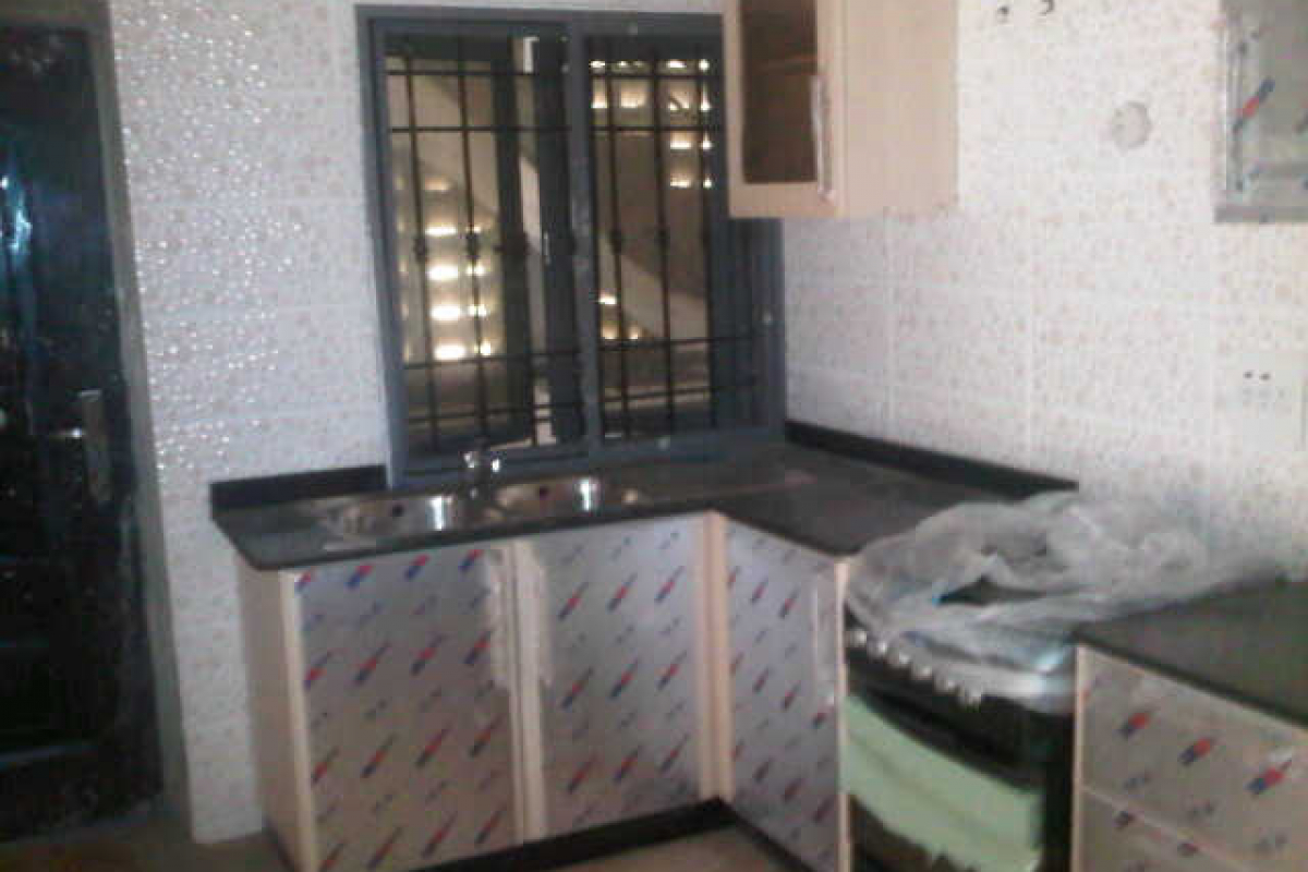 7. fitted kitchen