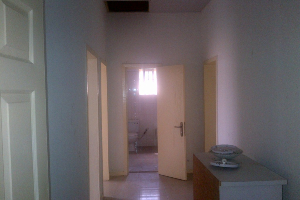 5. lobby with bedroom