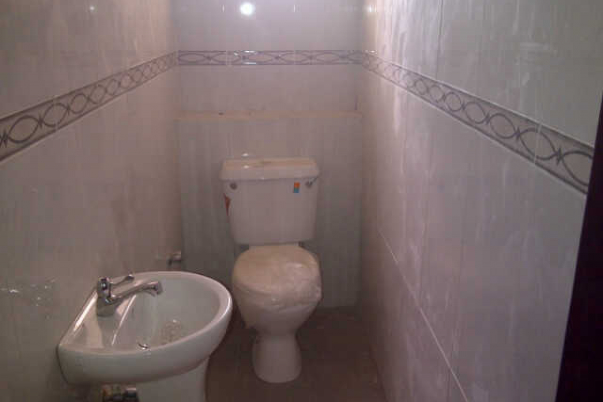 8. guest toilet