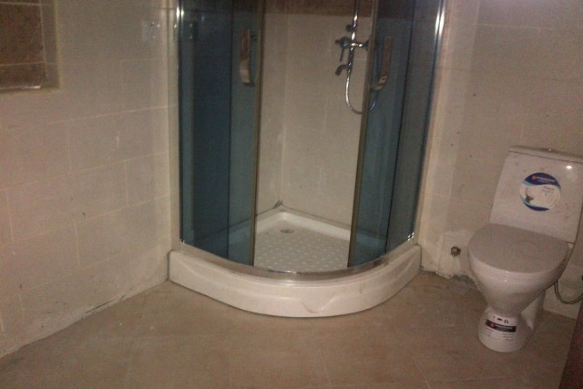 12. shower cubicle