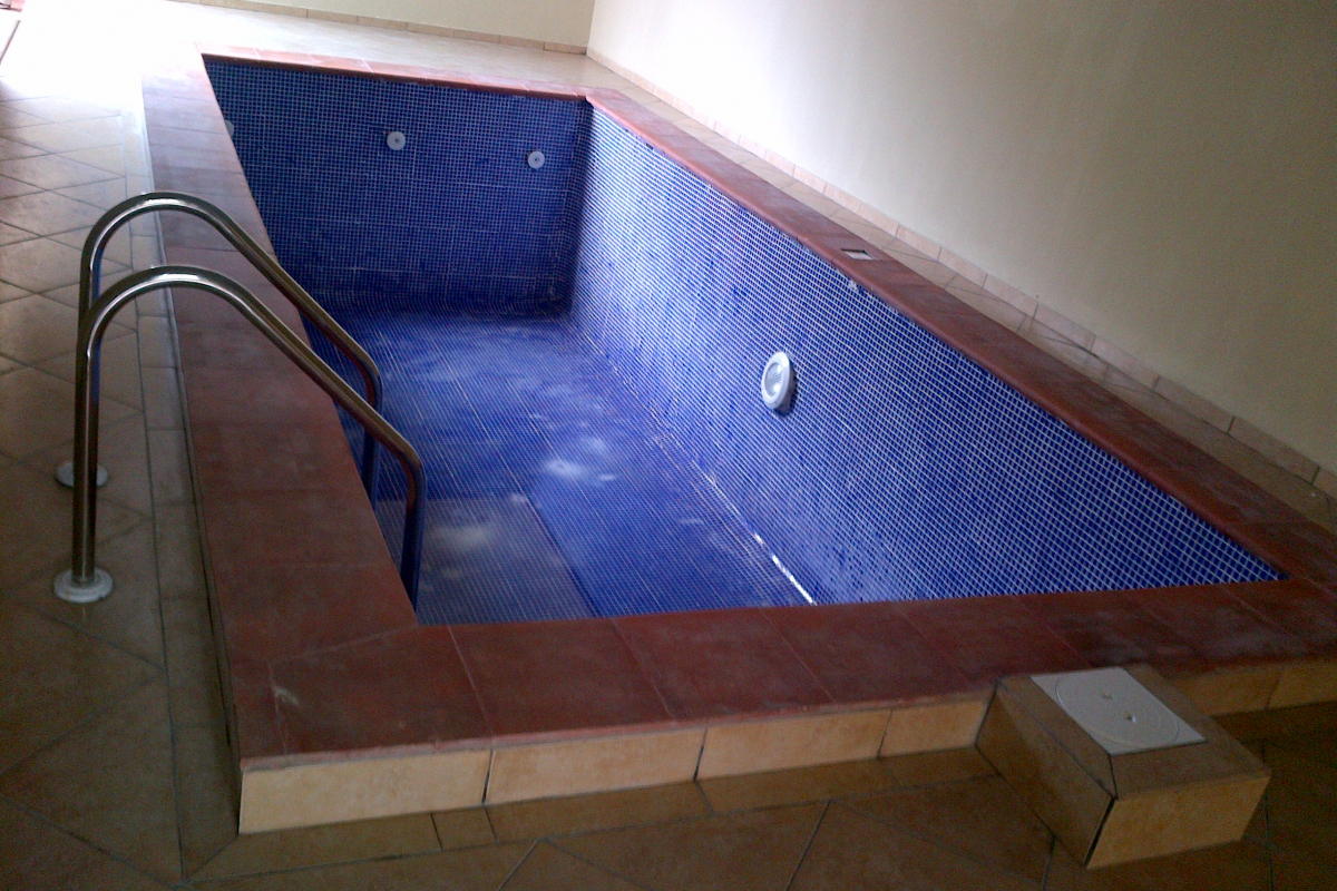 8. swimming pool