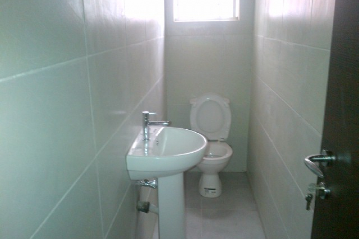 7. guest toilet