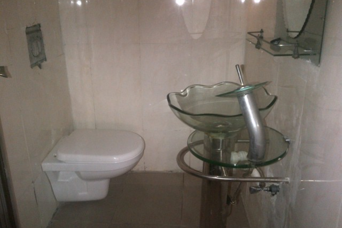 3. guest toilet