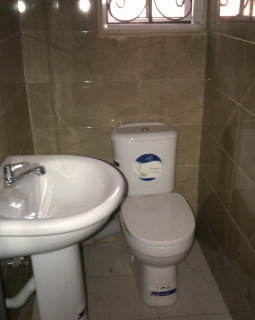 4. guest toilet
