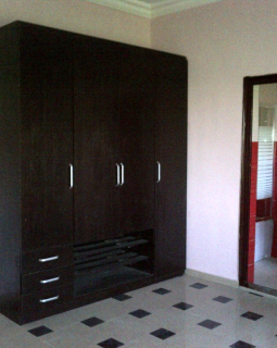 8. ensuite bedroom 2