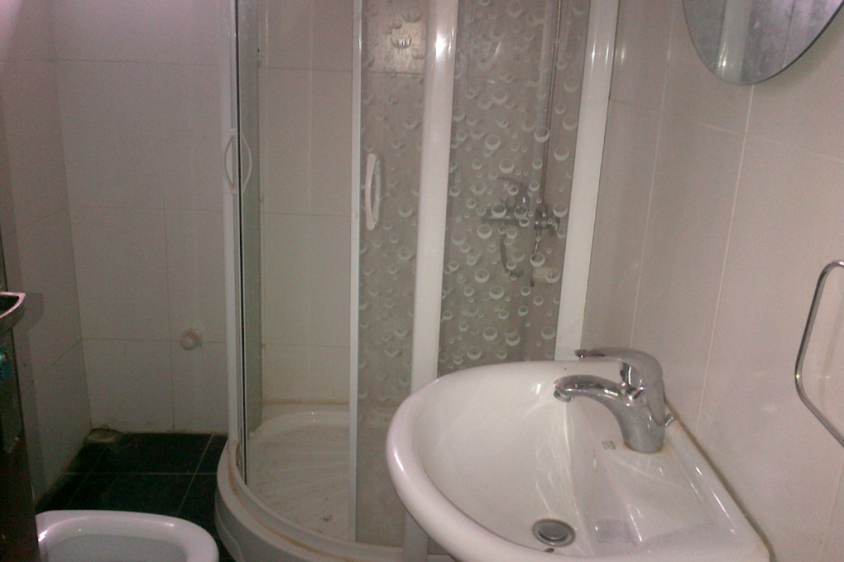 11. toilet and shower