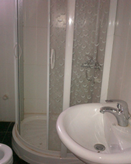 11. toilet and shower