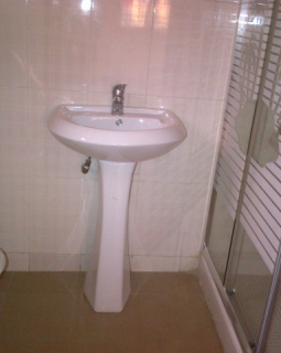 13. toilet and bath 3