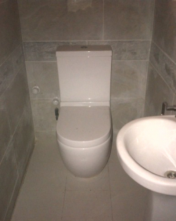 8.guest toilet