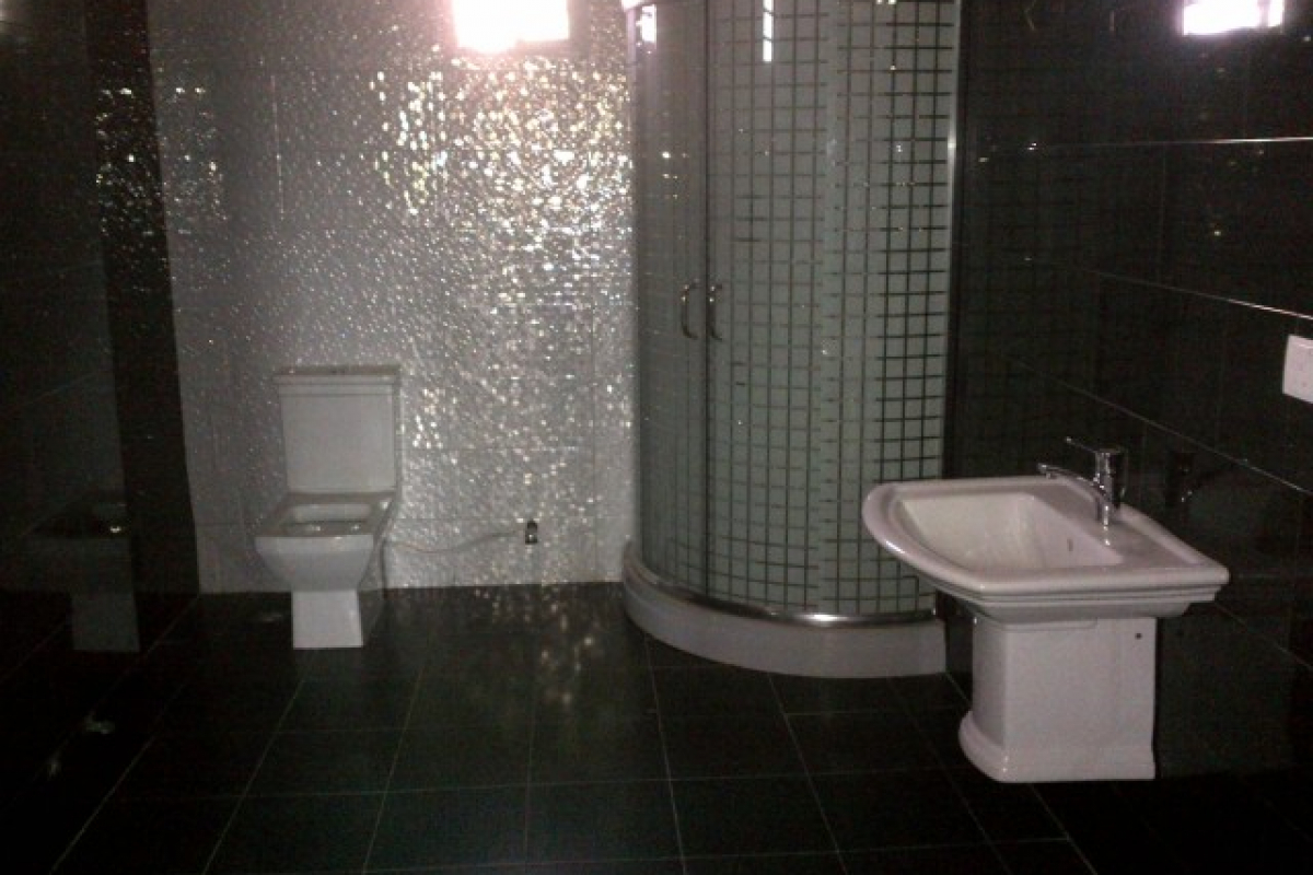 17. master toilet and shower cubicle