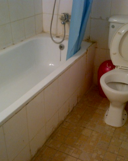 10. another toilet and bath