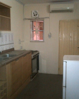 5. kitchen side 2