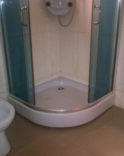 17. water closet and shower cubicle 2