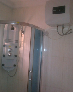 18. shower with water heater