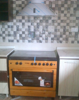 6. fitted kitchen 2