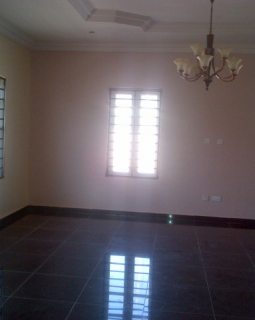 7. sitting room side 1