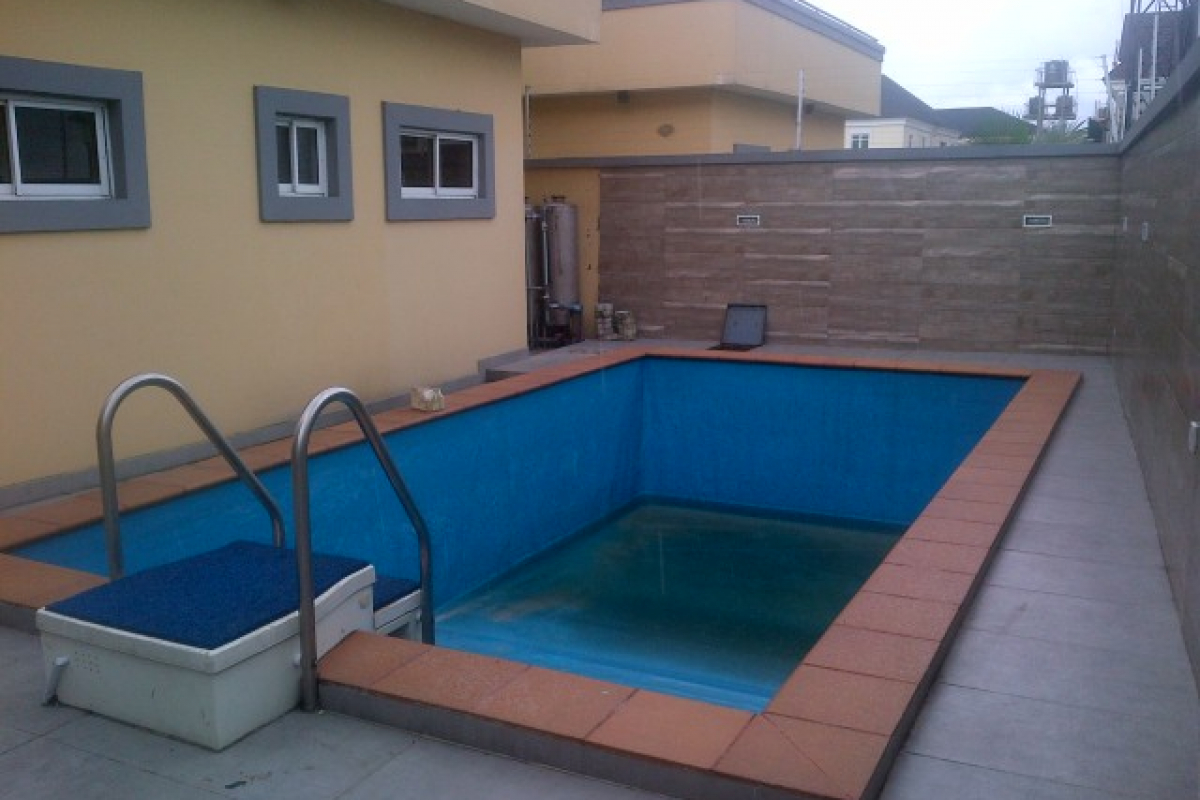 7. swimming pool