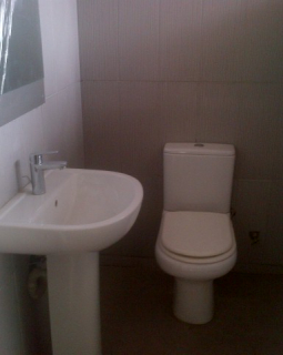 8. guest toilet