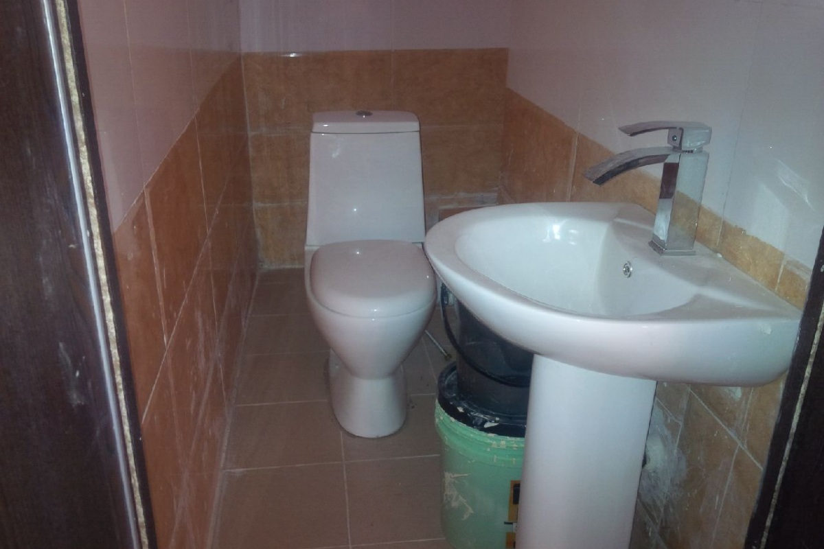 12. visitors toilet